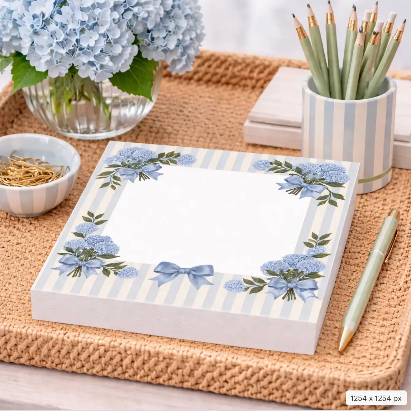 Notepad in Acrylic Holder