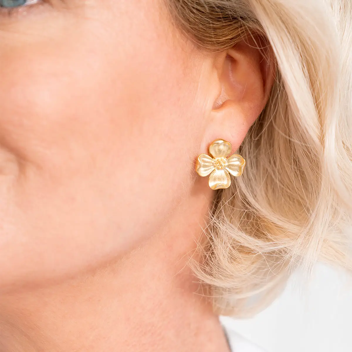 Dogwood Gold Studs