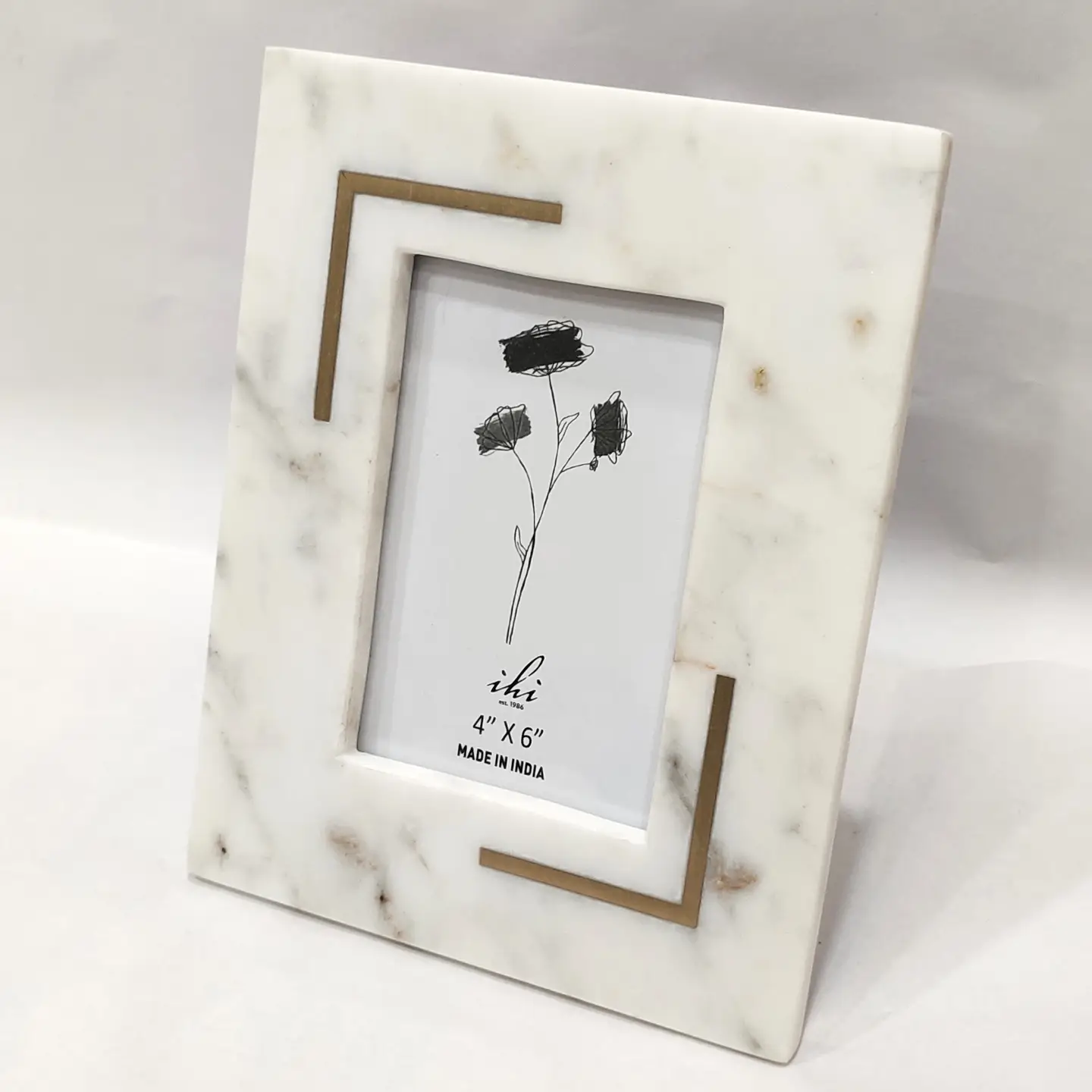 White Marble Frame w/ Brass 4x6