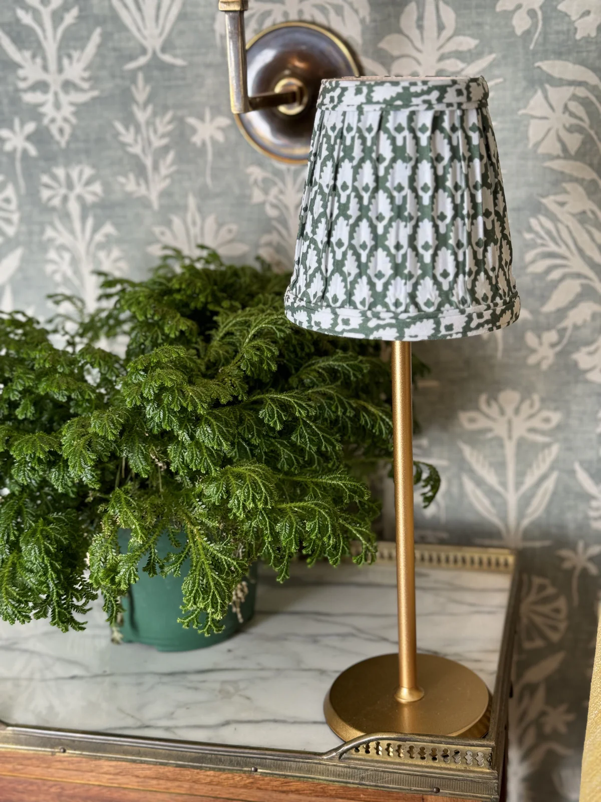 Green Fabric Poldina Shade Cover